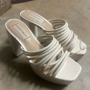 ANTONIO MELANI Women's White Strappy Heels